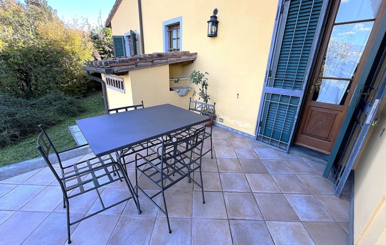 Porzione di casa in vendita a Camaiore