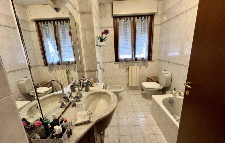 Appartamento in vendita a Massa