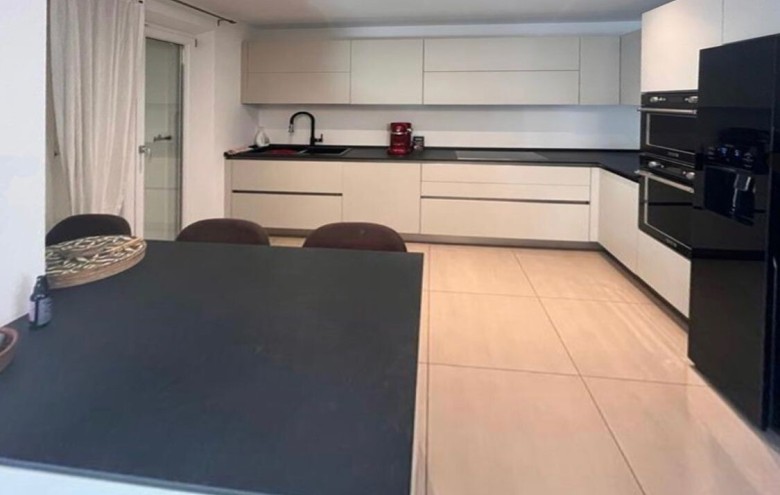 Villa singola in vendita a Montignoso