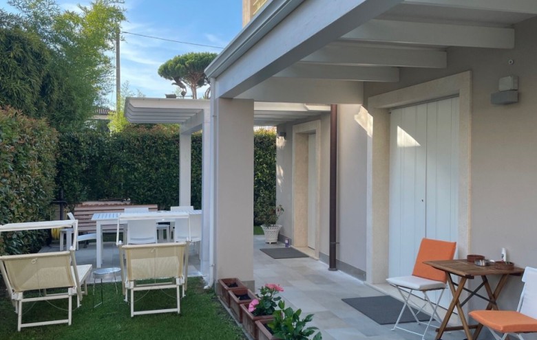 Villa singola in vendita a Montignoso