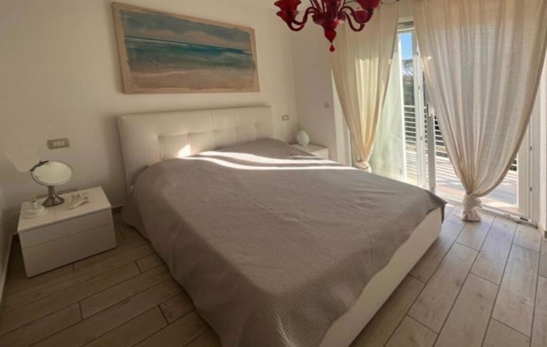 Villa singola in vendita a Montignoso