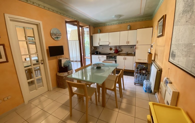 Bifamiliare in vendita a Pietrasanta