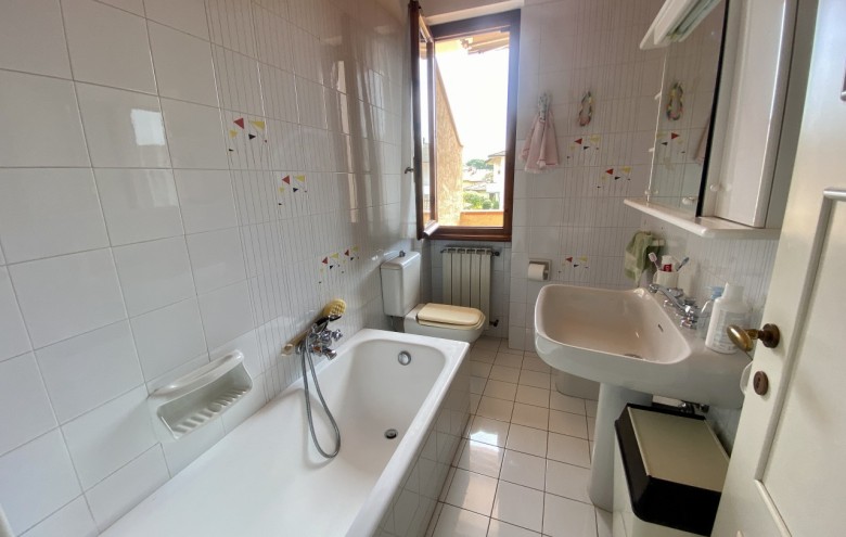 Bifamiliare in vendita a Pietrasanta