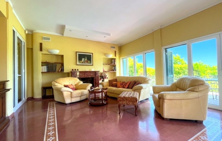 Villa singola in vendita a Pietrasanta