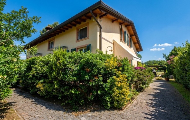 Villa singola in vendita a Pietrasanta