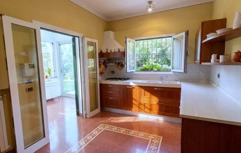 Villa singola in vendita a Pietrasanta