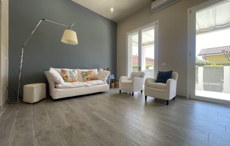 Bifamiliare in affitto a Pietrasanta