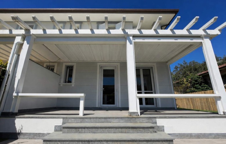 Bifamiliare in affitto a Pietrasanta