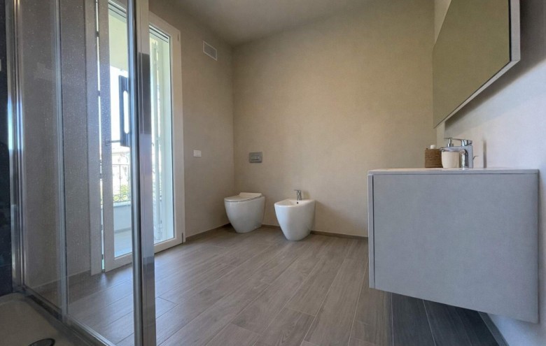 Bifamiliare in affitto a Pietrasanta