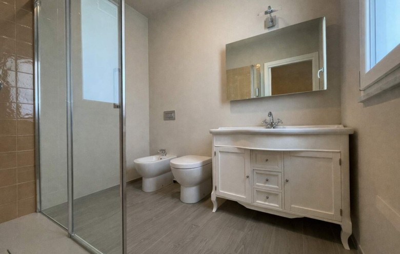 Bifamiliare in affitto a Pietrasanta