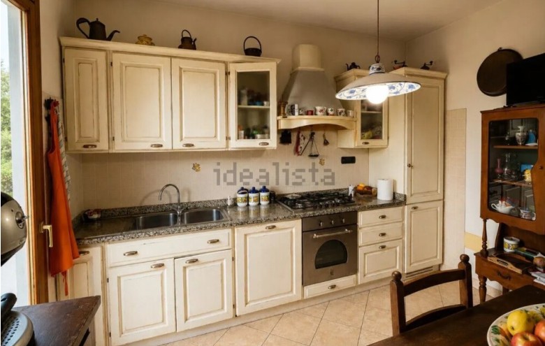 Porzione di casa in vendita a Pietrasanta