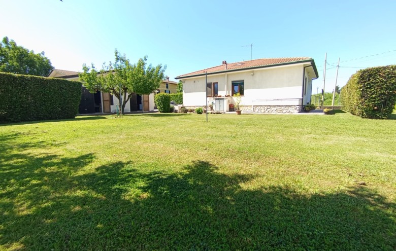 Villa singola in vendita a Pietrasanta