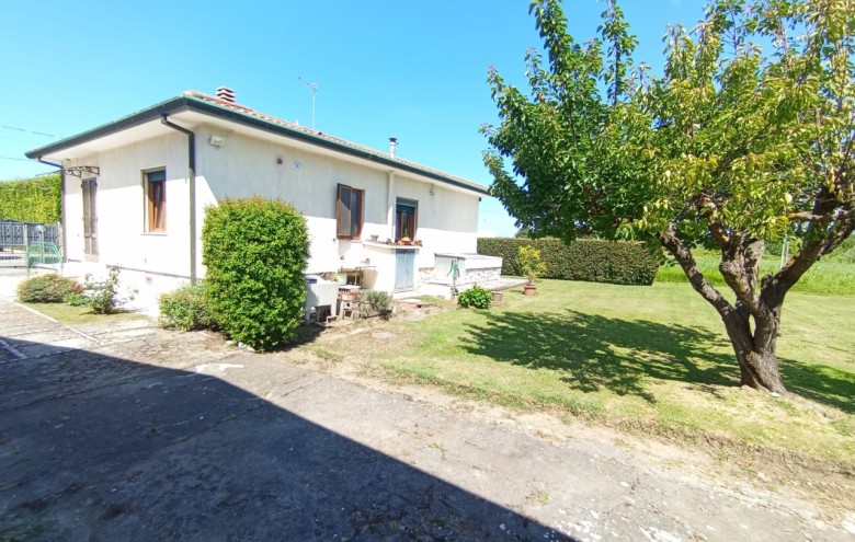 Villa singola in vendita a Pietrasanta