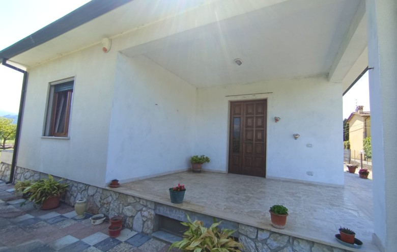 Villa singola in vendita a Pietrasanta
