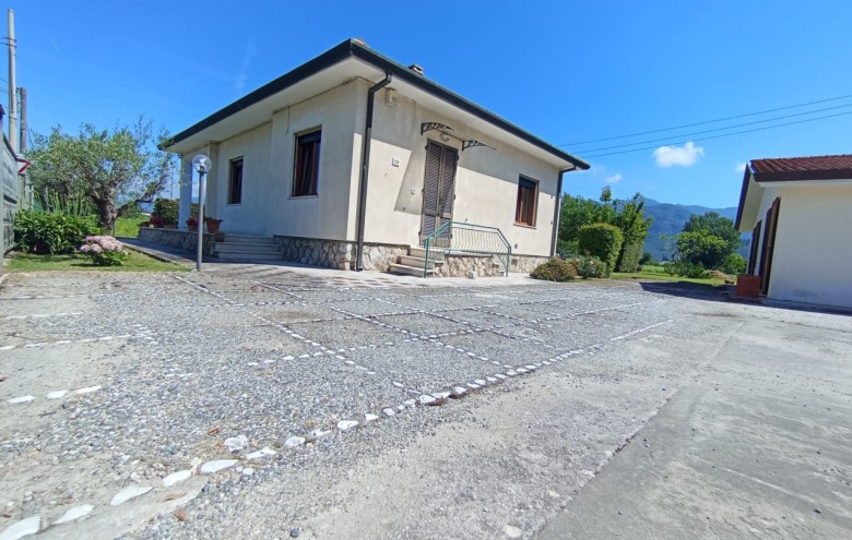 Villa singola in vendita a Pietrasanta