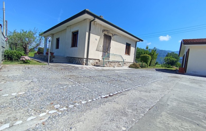 Villa singola in vendita a Pietrasanta