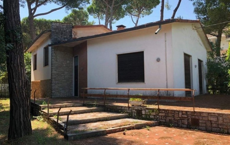 Villa singola in vendita a Camaiore
