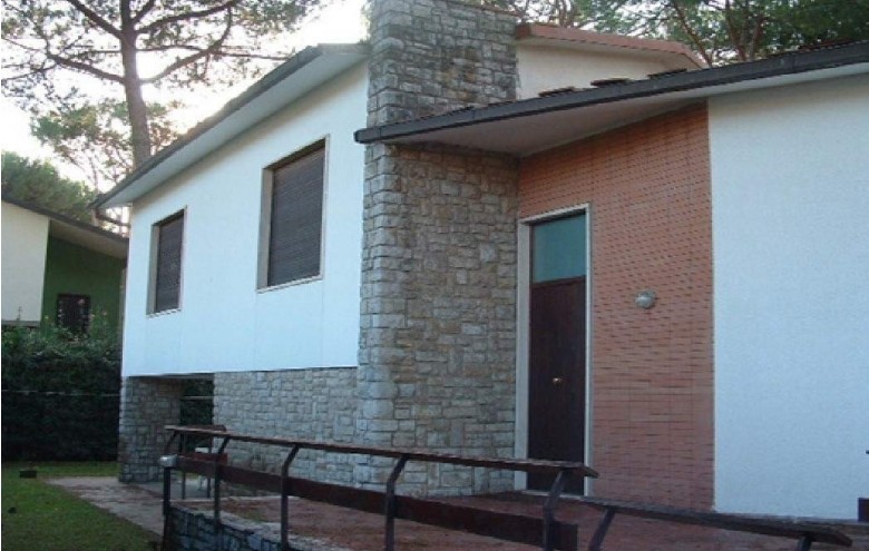 Villa singola in vendita a Camaiore