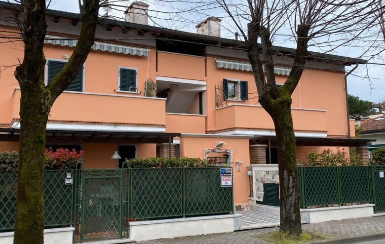 Appartamento in affitto a Massa