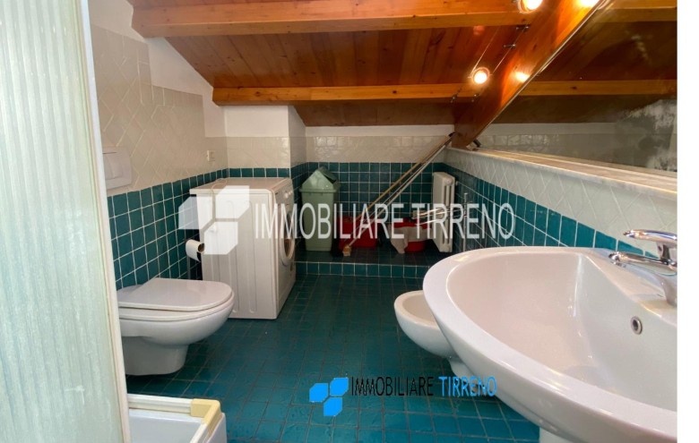 Attico in affitto a Massa