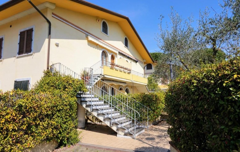 Appartamento in vendita a Massa