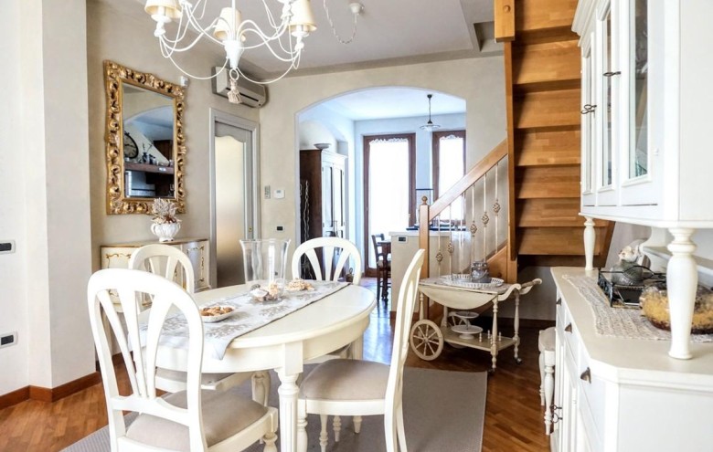 Appartamento in vendita a Massa