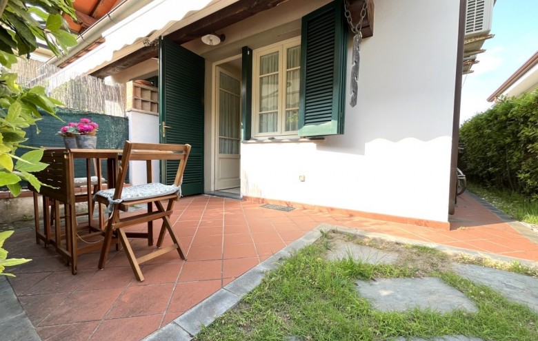 Bifamiliare in vendita a Pietrasanta