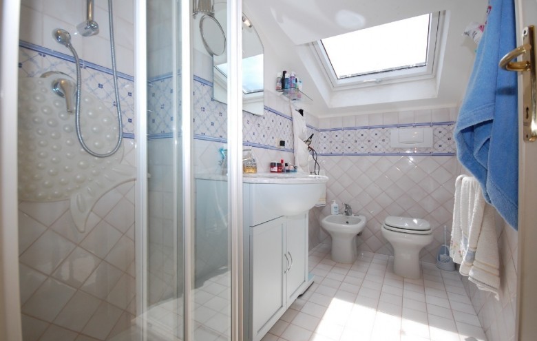 Bifamiliare in vendita a Pietrasanta