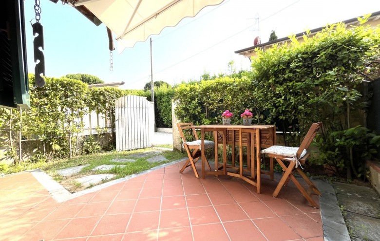 Bifamiliare in vendita a Pietrasanta