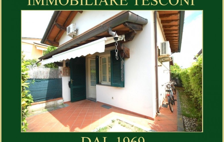 Bifamiliare in vendita a Pietrasanta