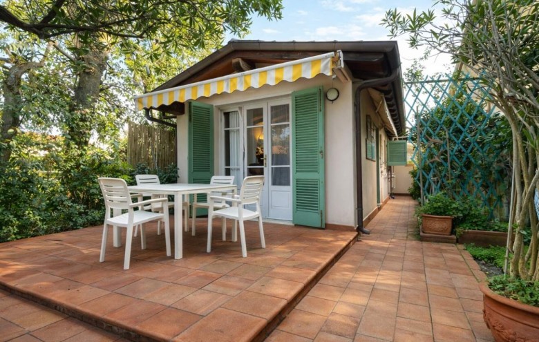 Villa singola in vendita a Pietrasanta