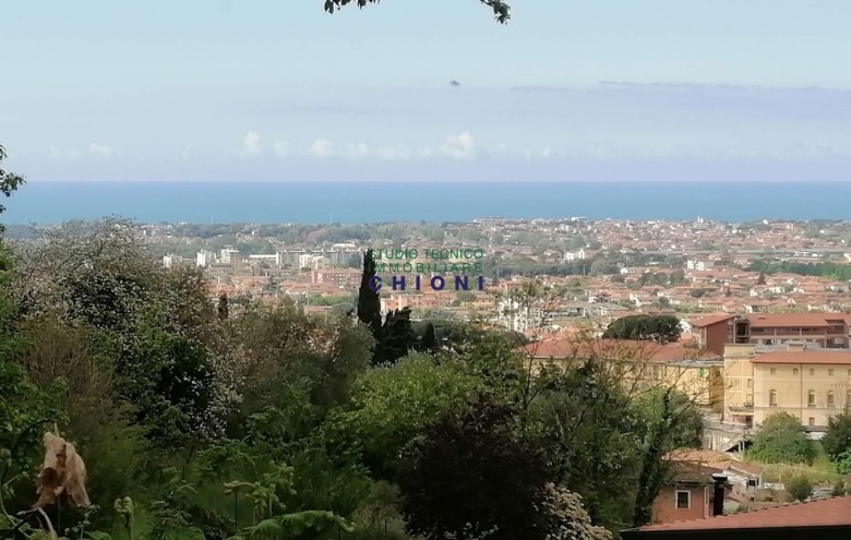 Terreno in vendita a Massa