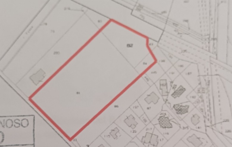 Terreno in vendita a Montignoso