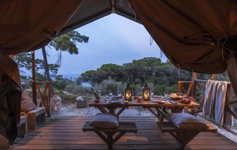 Terreno in vendita a Montignoso