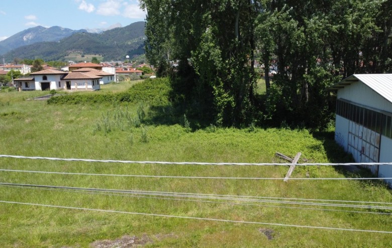 Terreno in vendita a Montignoso