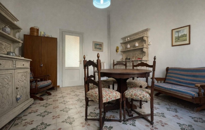 Bifamiliare in vendita a Camaiore