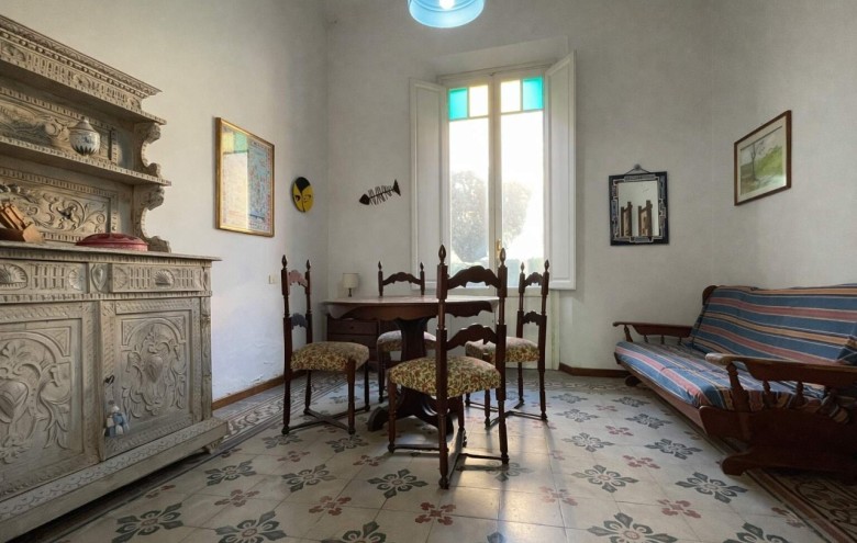 Bifamiliare in vendita a Camaiore