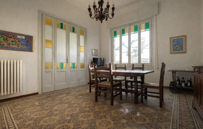 Bifamiliare in vendita a Camaiore