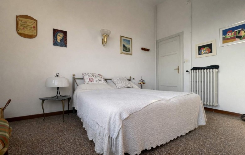 Bifamiliare in vendita a Camaiore