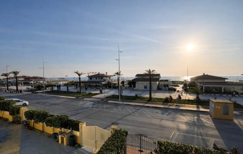 Bifamiliare in vendita a Camaiore