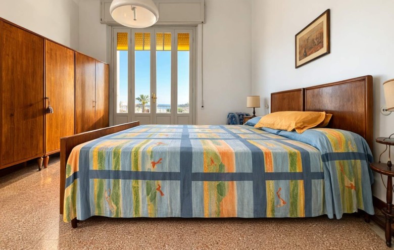 Bifamiliare in vendita a Camaiore