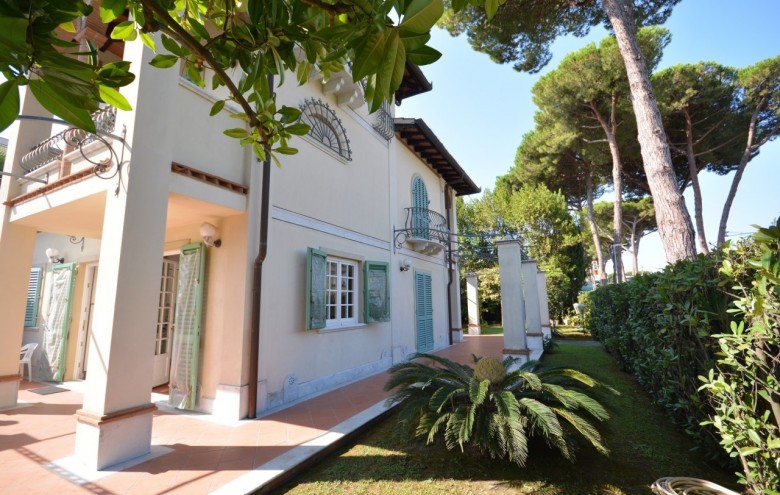 Villa singola in vendita a Forte dei Marmi