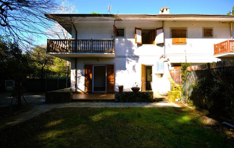 Villetta a schiera in vendita a Massa