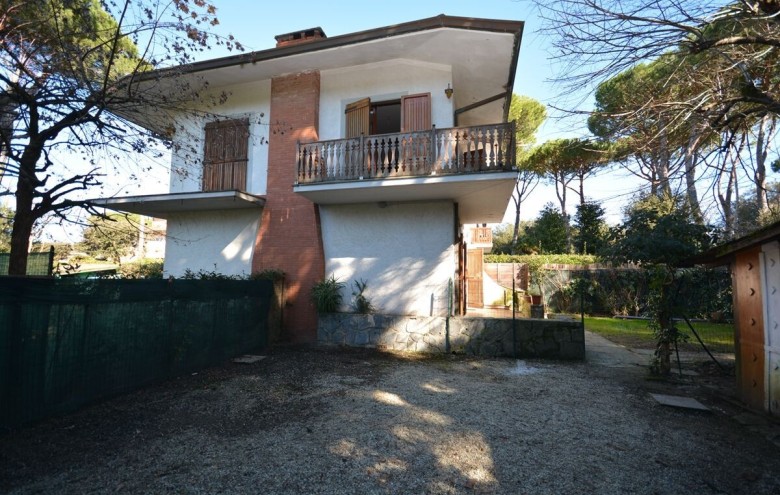 Villetta a schiera in vendita a Massa