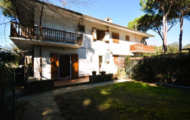 Villetta a schiera in vendita a Massa