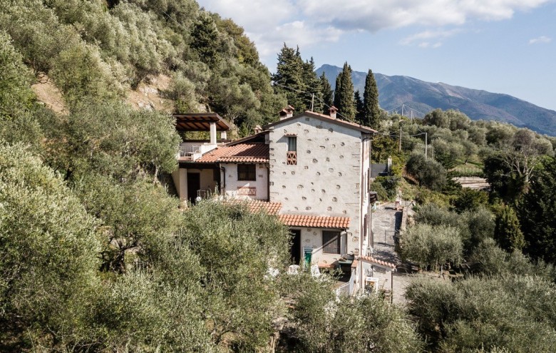 Villa singola in vendita a Camaiore