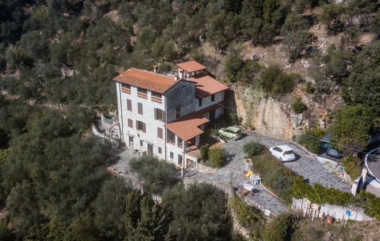 Villa singola in vendita a Camaiore
