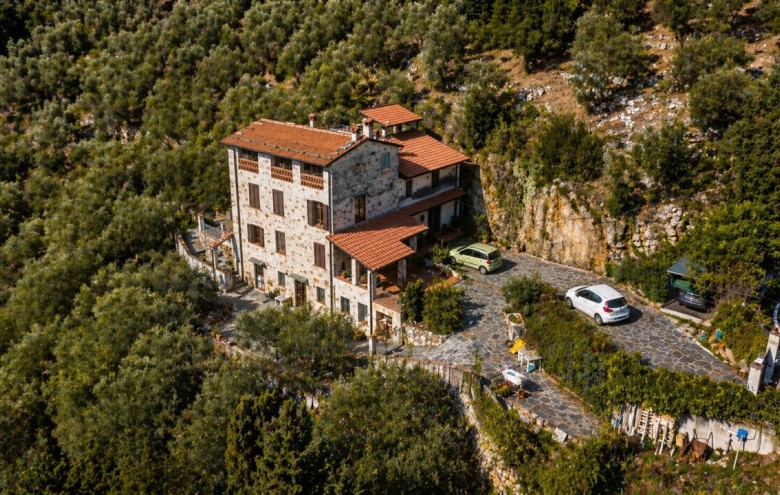 Villa singola in vendita a Camaiore