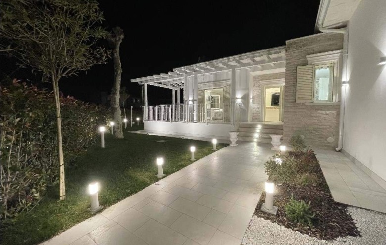 Villa singola in vendita a Pietrasanta