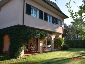 Villa singola in vendita a Ronchi